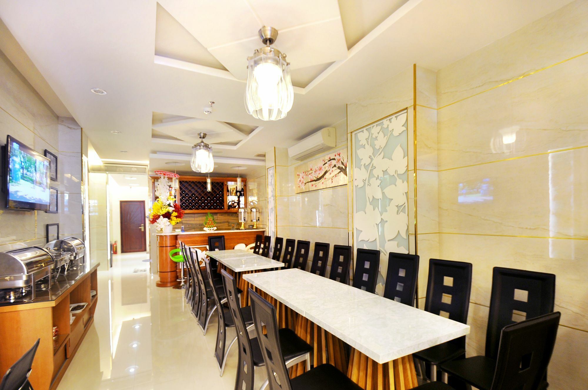 Hoàn Thái 2* TP. Hồ Chí Minh